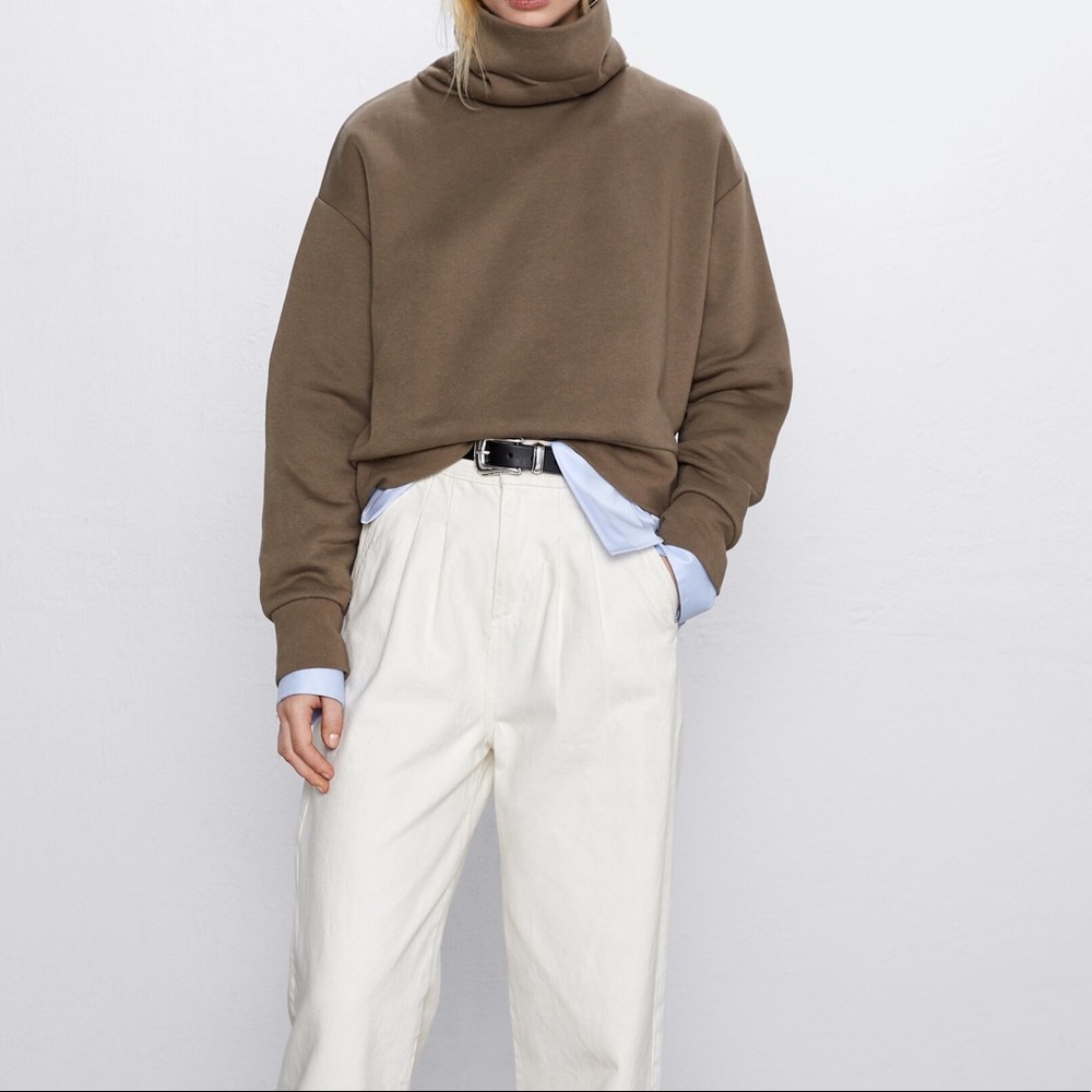 Zara HIGH NECK SWEATSHIRT